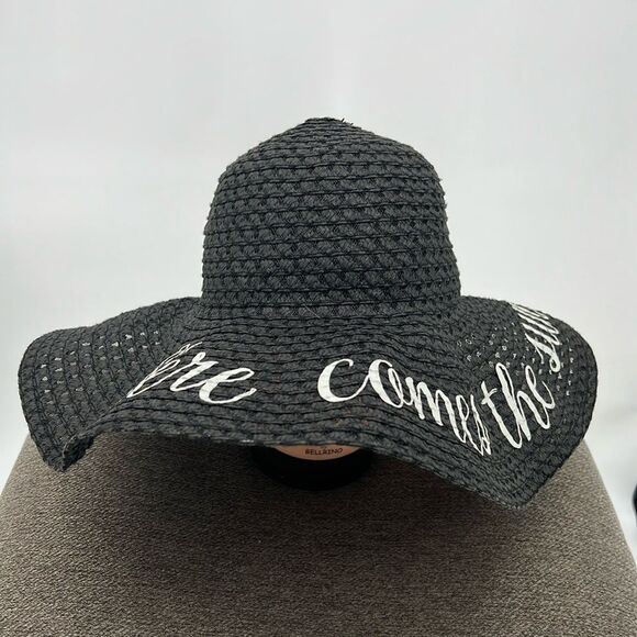 Floppy Straw Hat - Picture 3 of 5